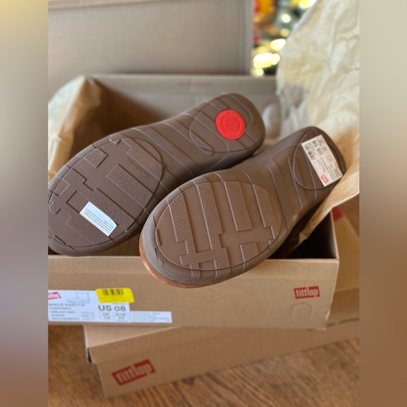 Fit Flop Mukluk Shorty - Picture 4 of 5